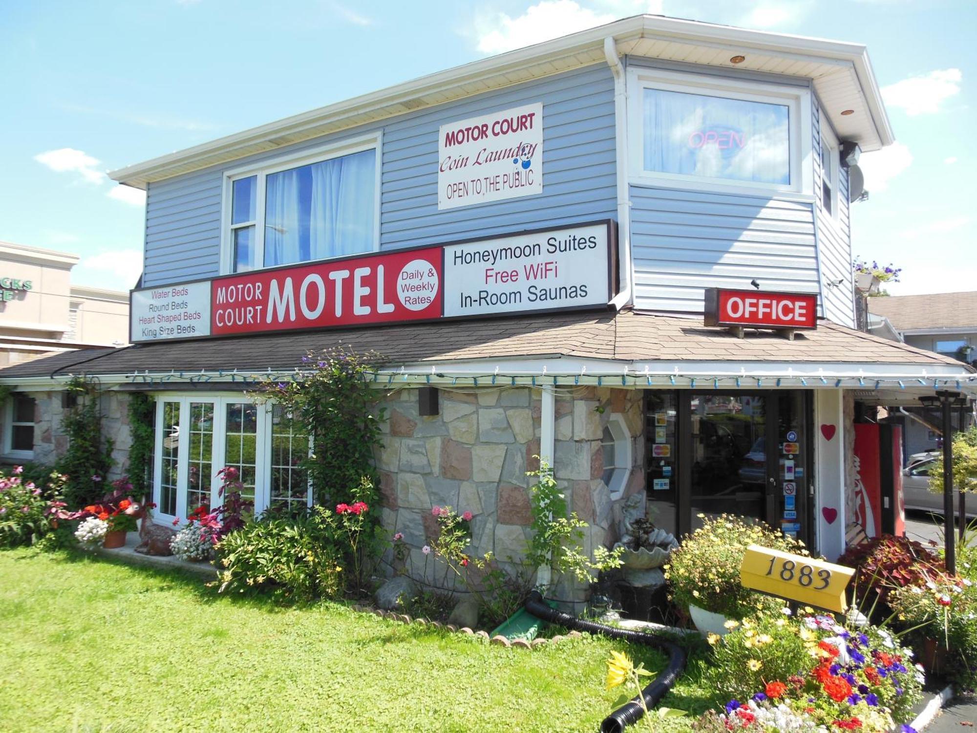 Motor Court Motel London Exterior photo