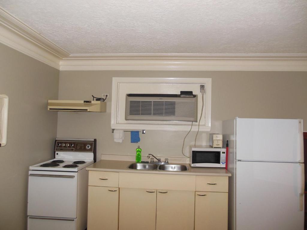 Motor Court Motel London Room photo